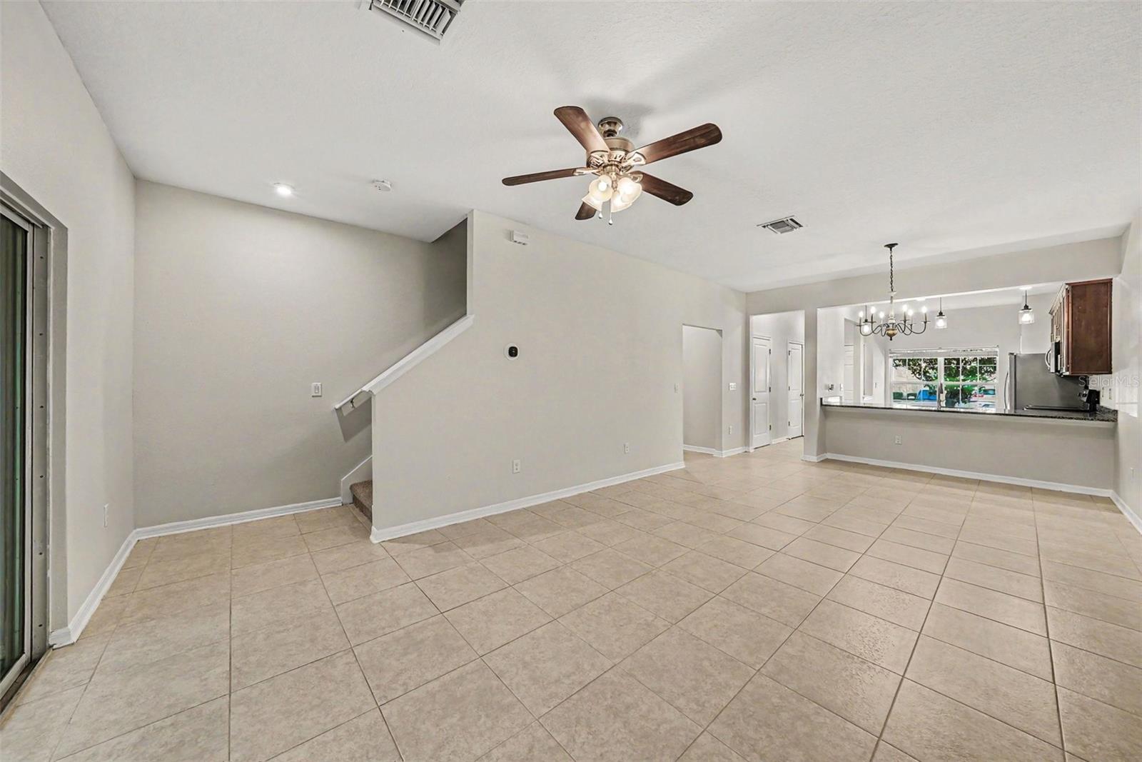 1124 HILLHURST DR, WESLEY CHAPEL, FL, 33543