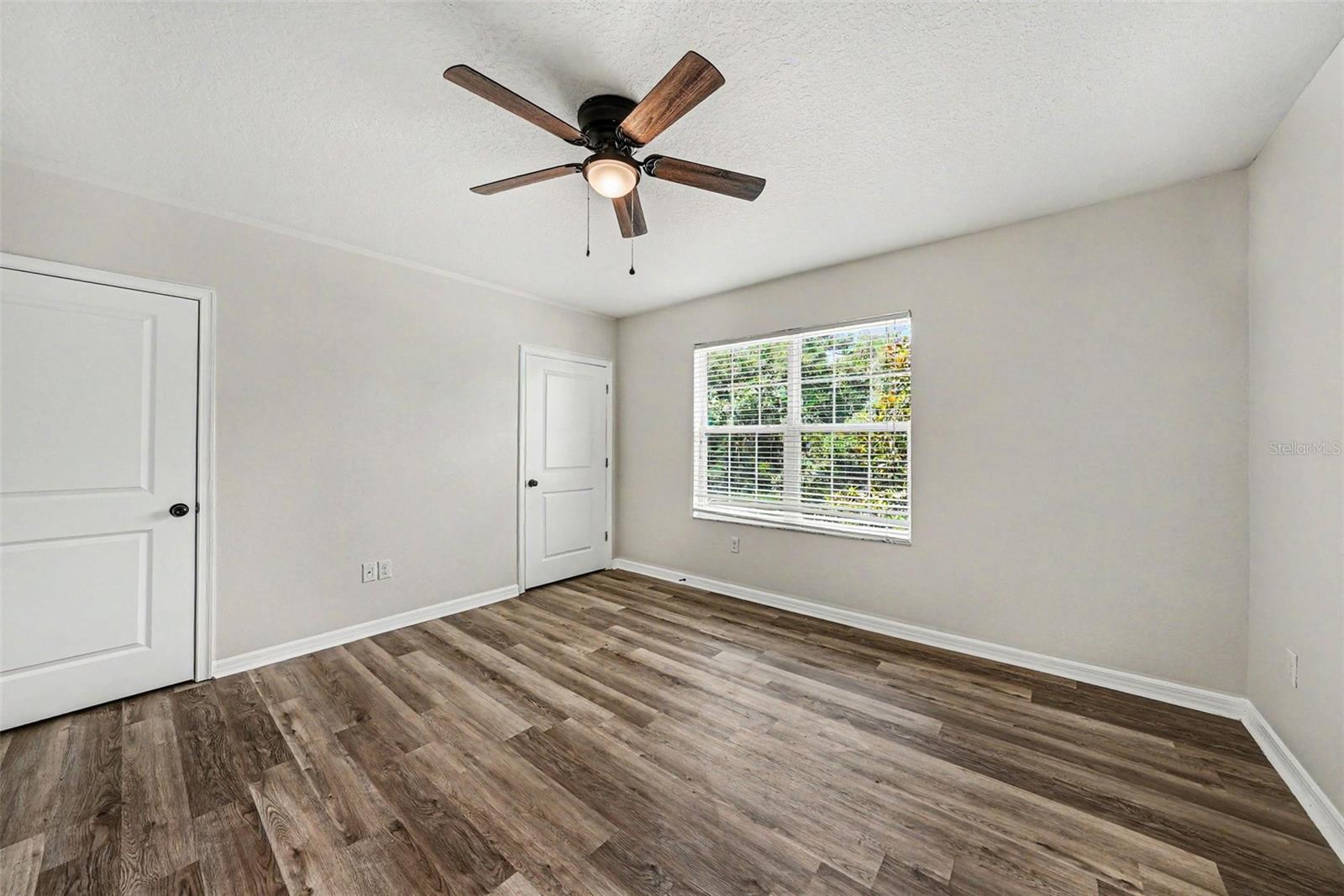 1124 HILLHURST DR, WESLEY CHAPEL, FL, 33543