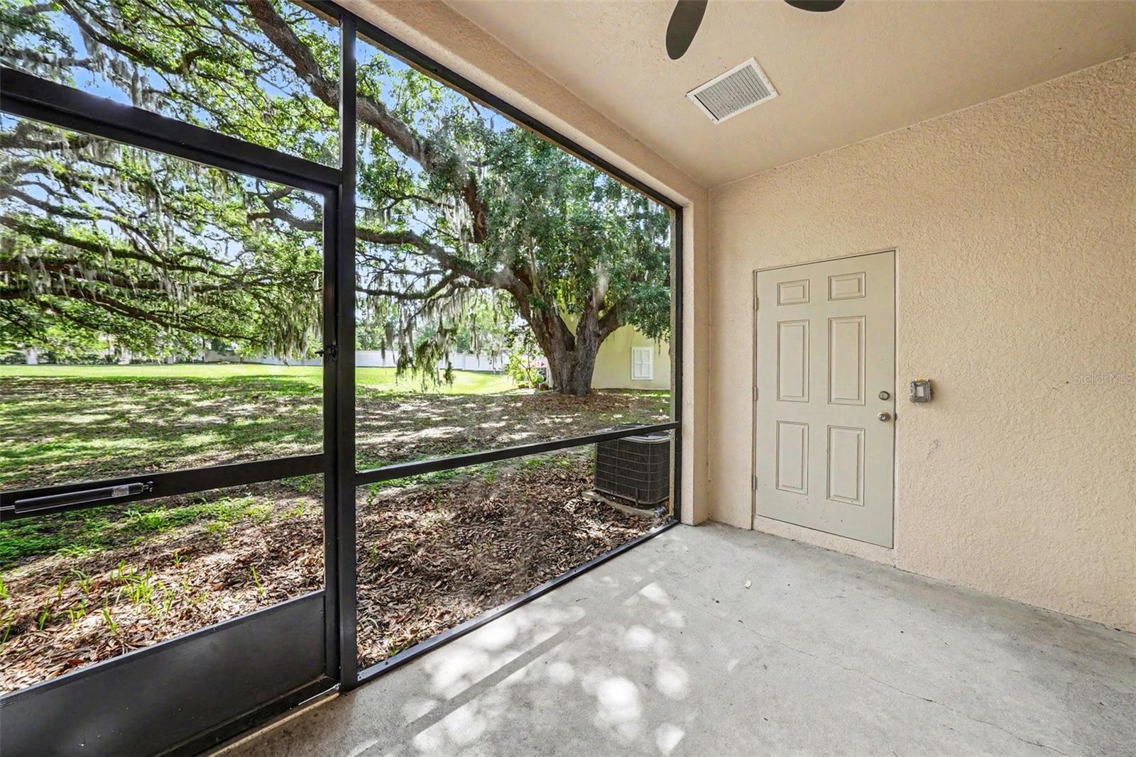1124 HILLHURST DR, WESLEY CHAPEL, FL, 33543