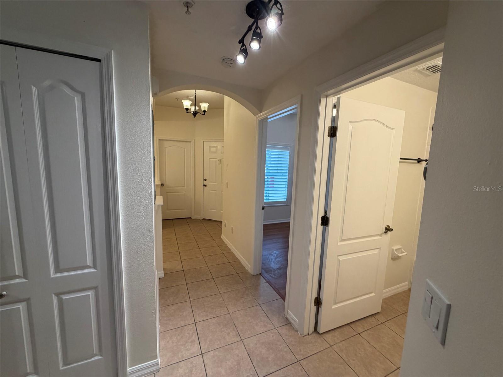 692 SEABROOK CT #102, ALTAMONTE SPRINGS, FL, 32714