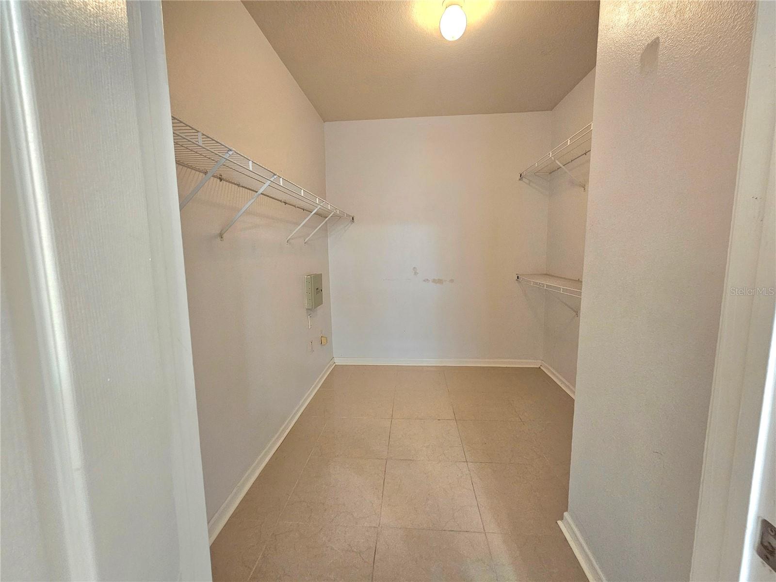 18058 VILLA CREEK DR #18058, TAMPA, FL, 33647