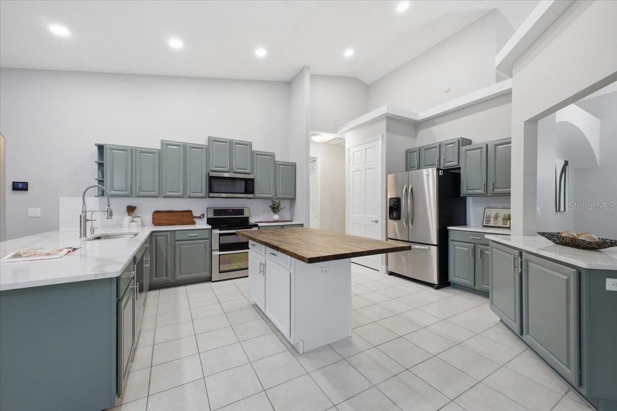 15107 3RD DR E, BRADENTON, FL, 34212