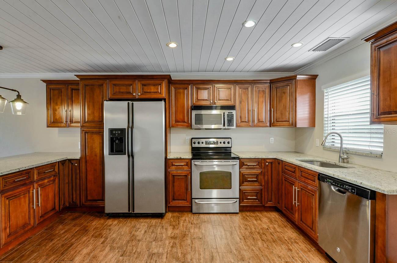 6506 ABACO DR #104, APOLLO BEACH, FL, 33572