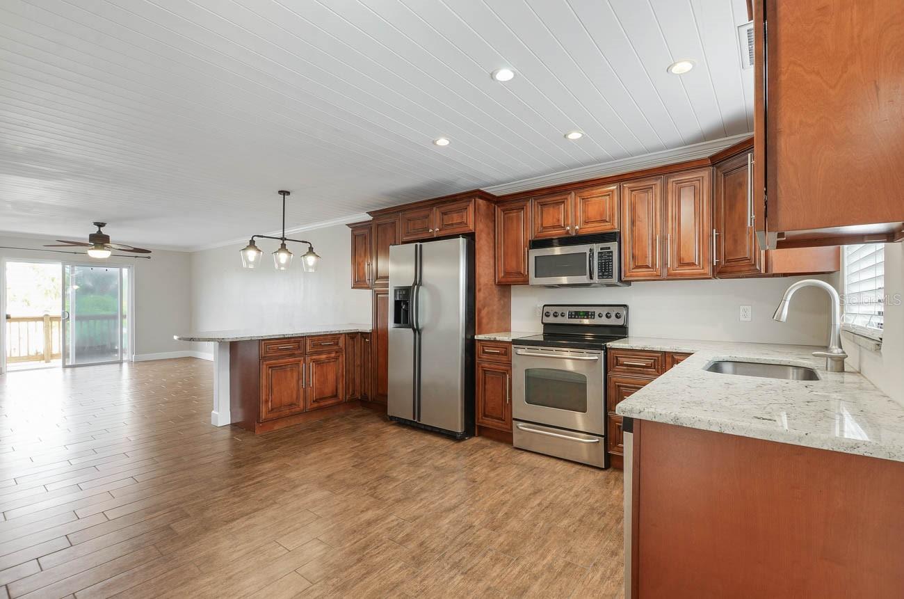 6506 ABACO DR #104, APOLLO BEACH, FL, 33572