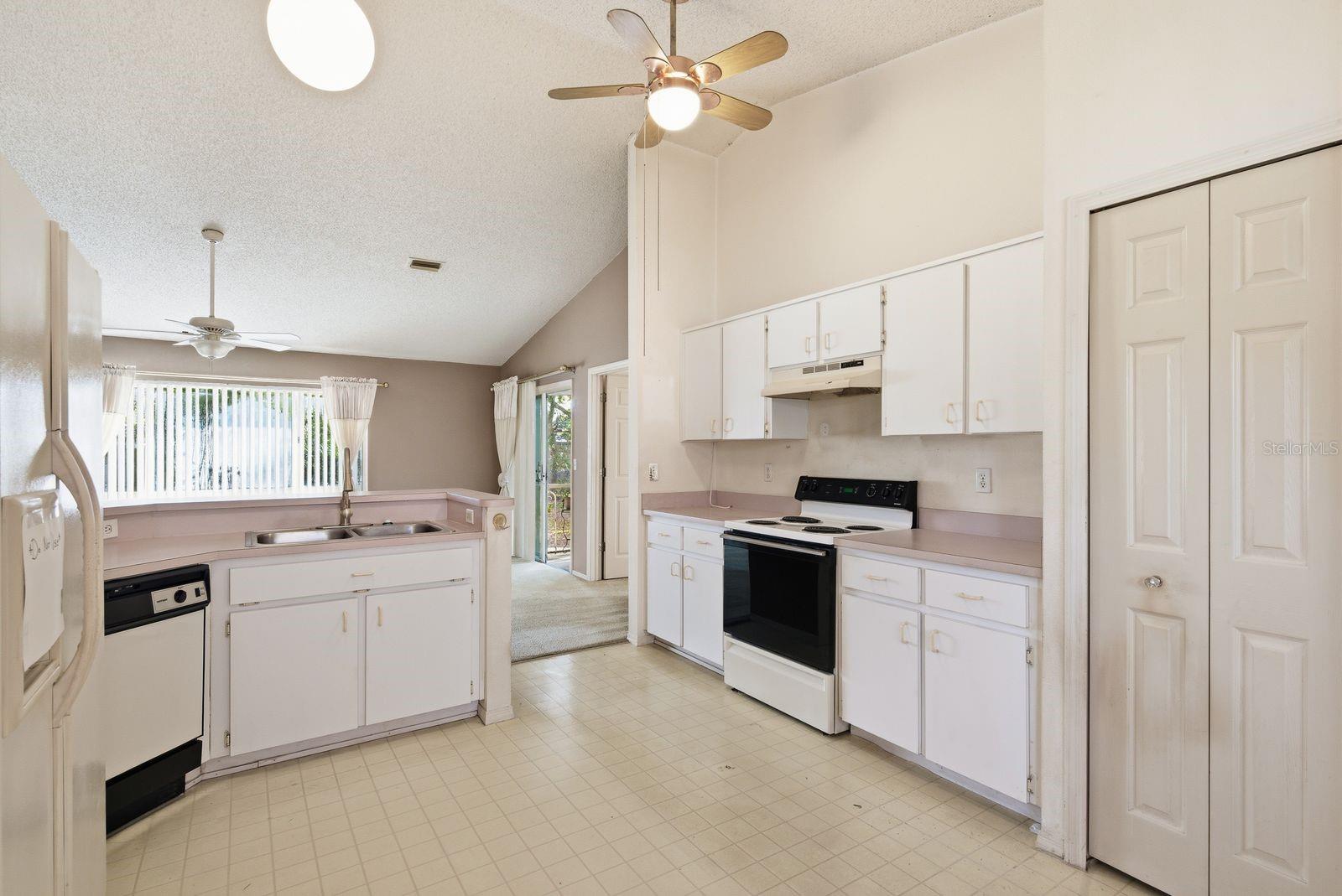 9207 SPRING HILL DR, SPRING HILL, FL, 34608