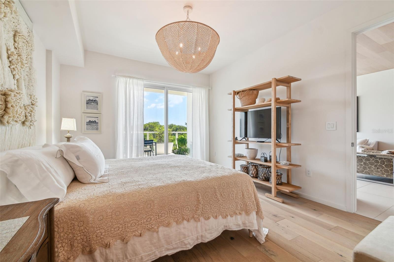 1020 SUNSET POINT RD #111, CLEARWATER, FL, 33755