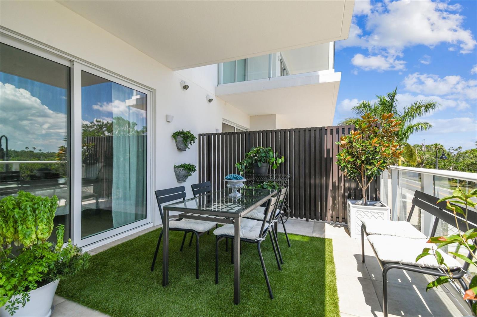 1020 SUNSET POINT RD #111, CLEARWATER, FL, 33755