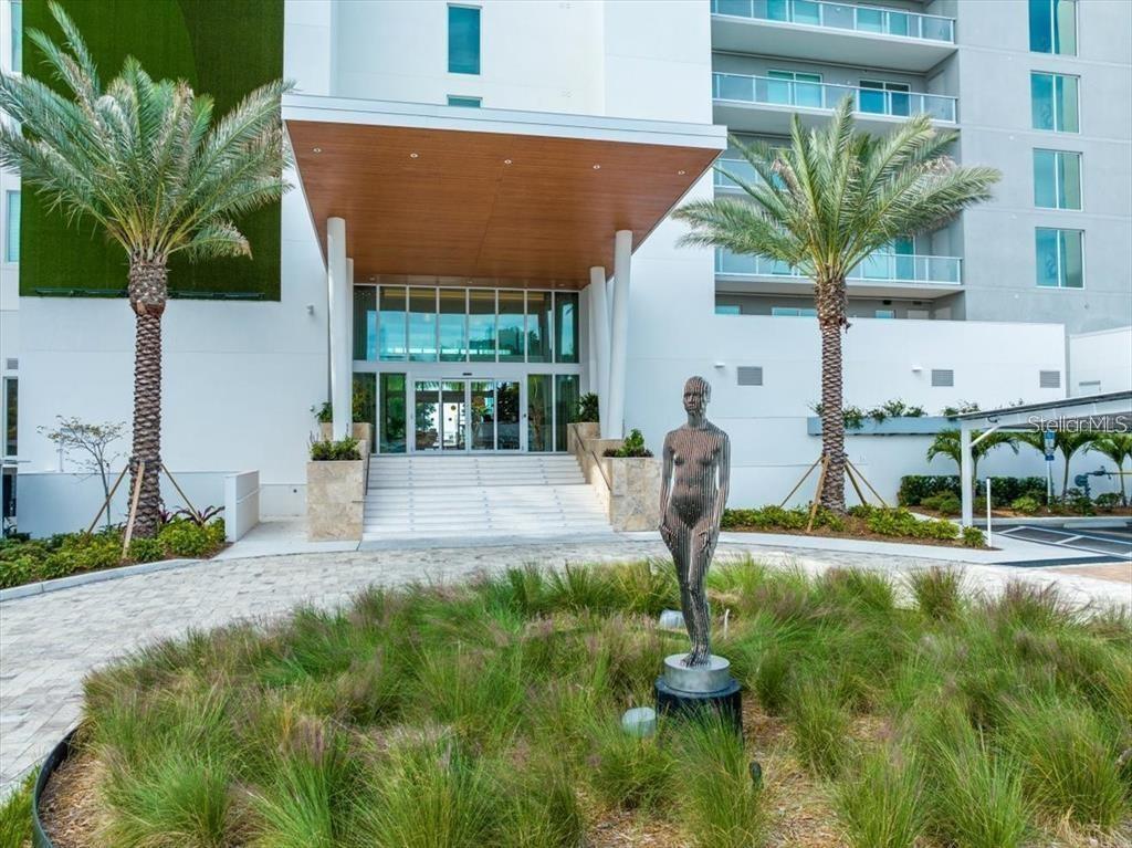 1020 SUNSET POINT RD #111, CLEARWATER, FL, 33755