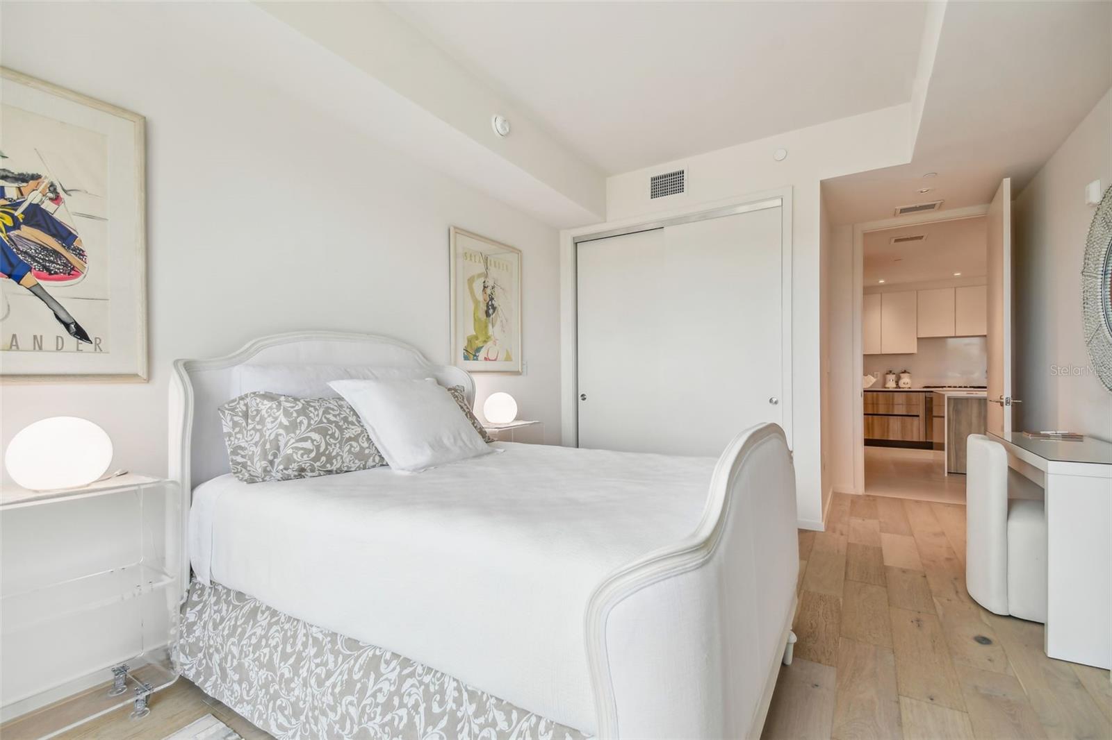 1020 SUNSET POINT RD #111, CLEARWATER, FL, 33755