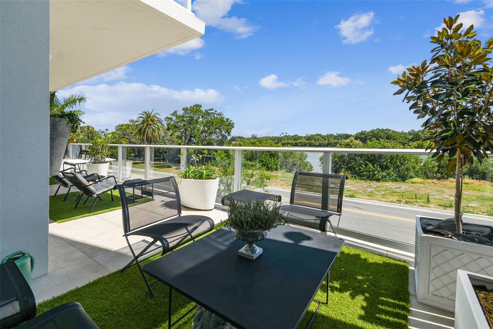 1020 SUNSET POINT RD #111, CLEARWATER, FL, 33755