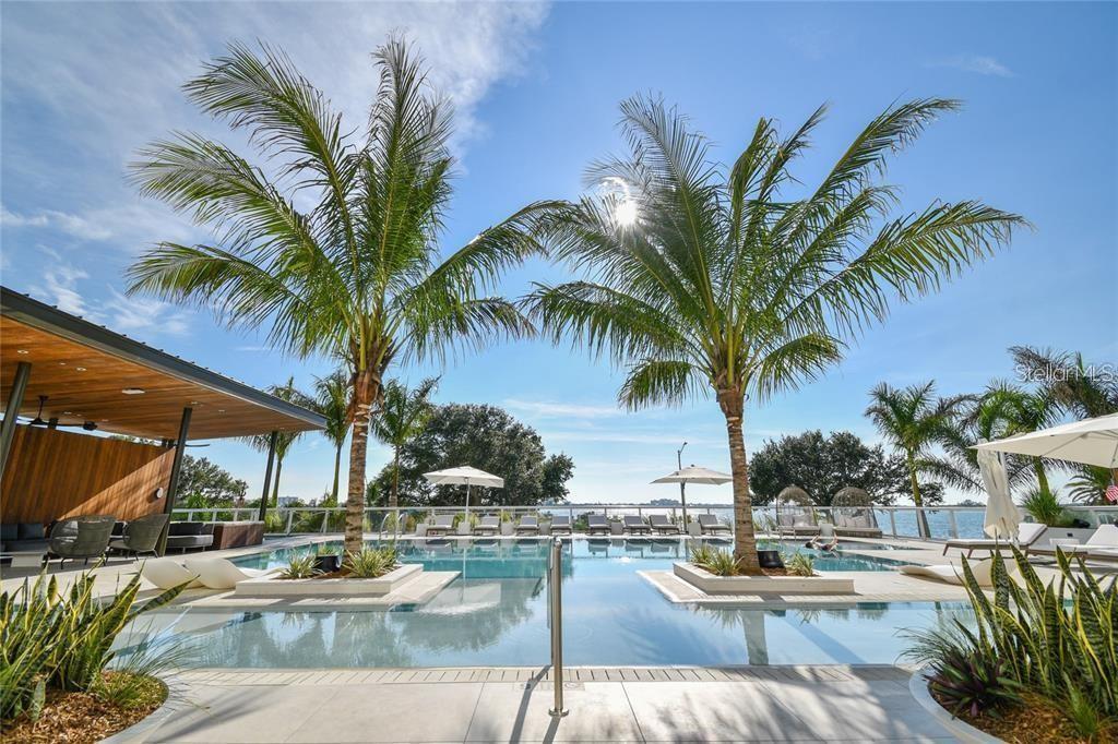 1020 SUNSET POINT RD #111, CLEARWATER, FL, 33755