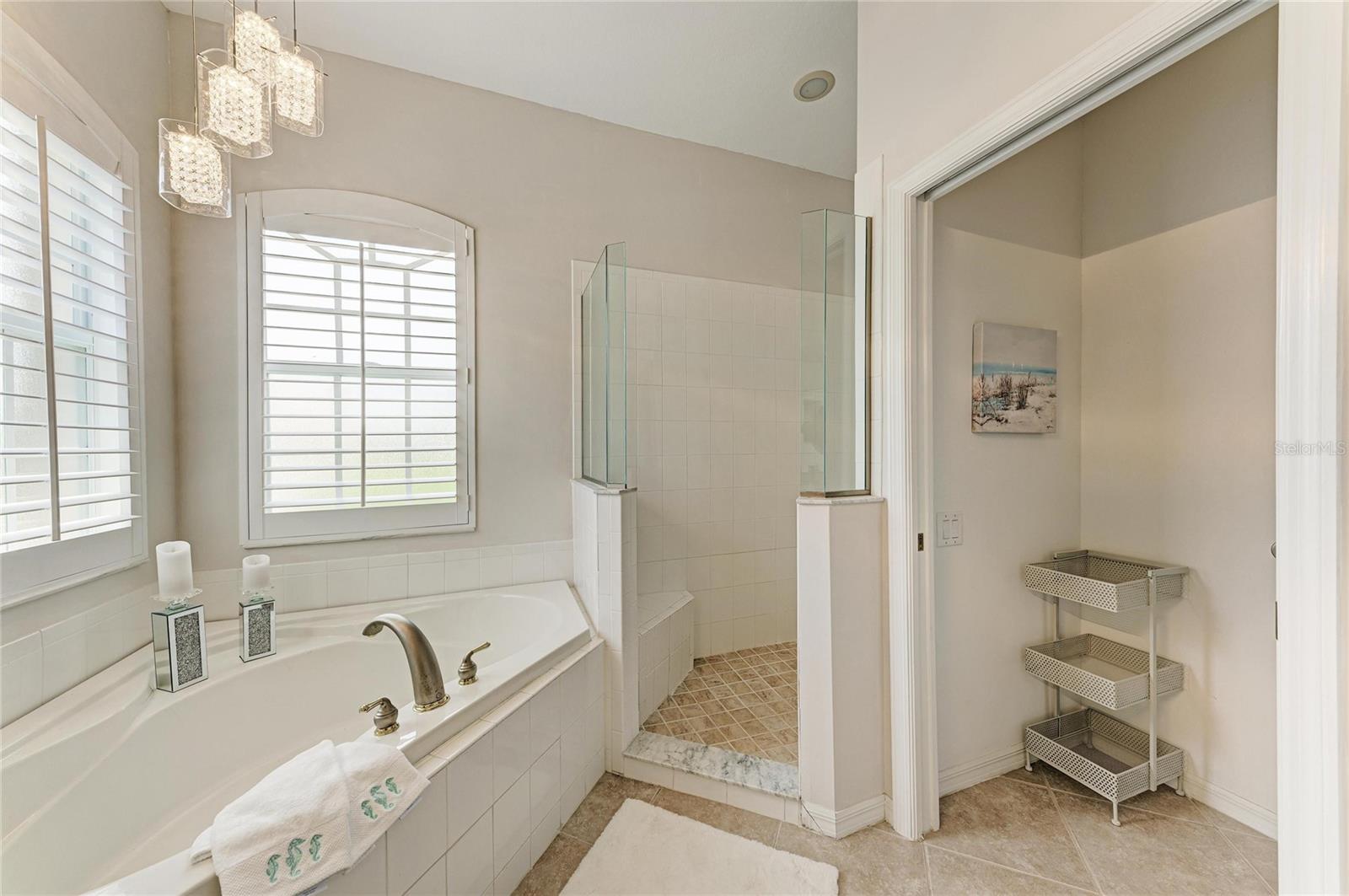1920 COCONUT PALM CIR, NORTH PORT, FL, 34288