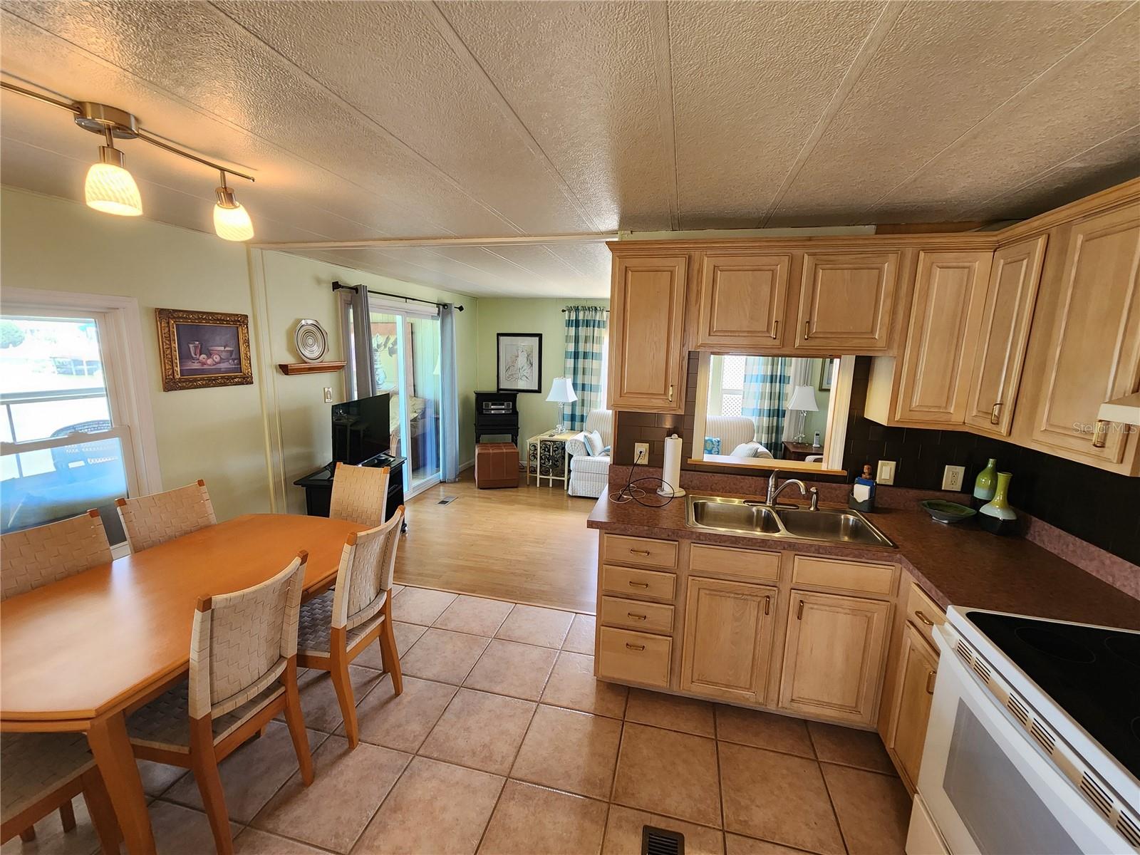 808 53RD AVE E #27, BRADENTON, FL, 34203