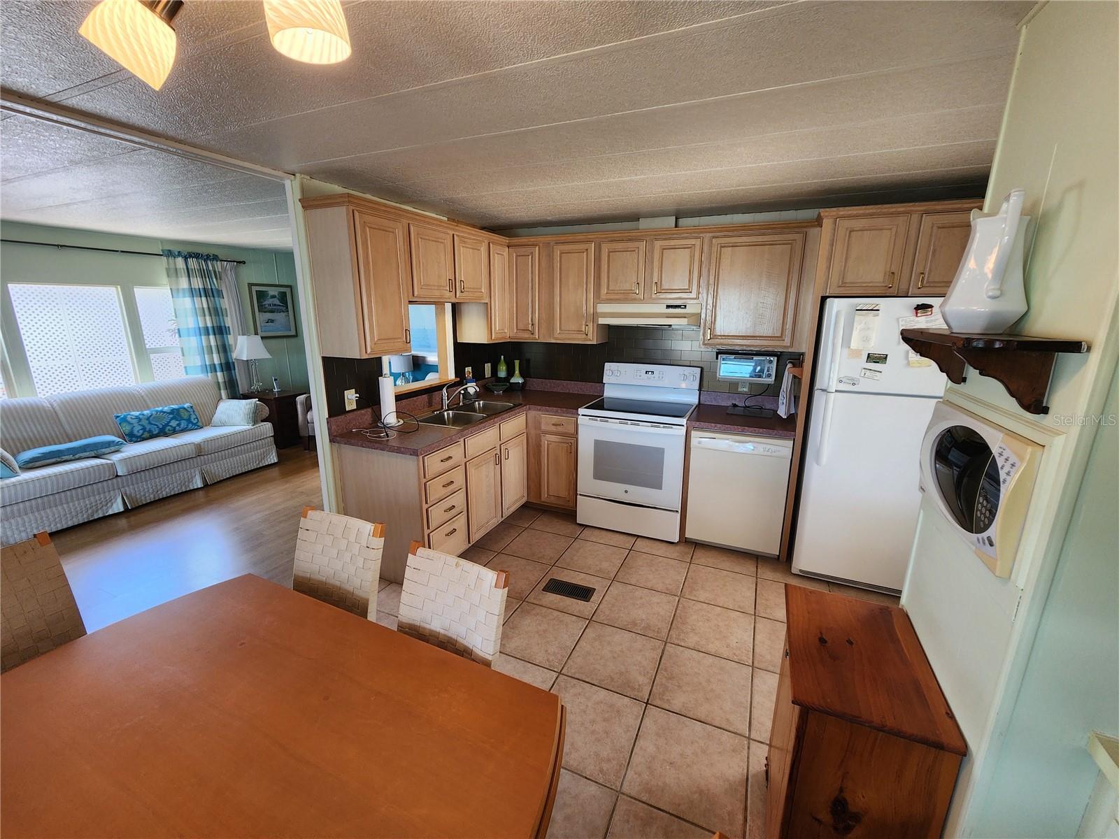 808 53RD AVE E #27, BRADENTON, FL, 34203