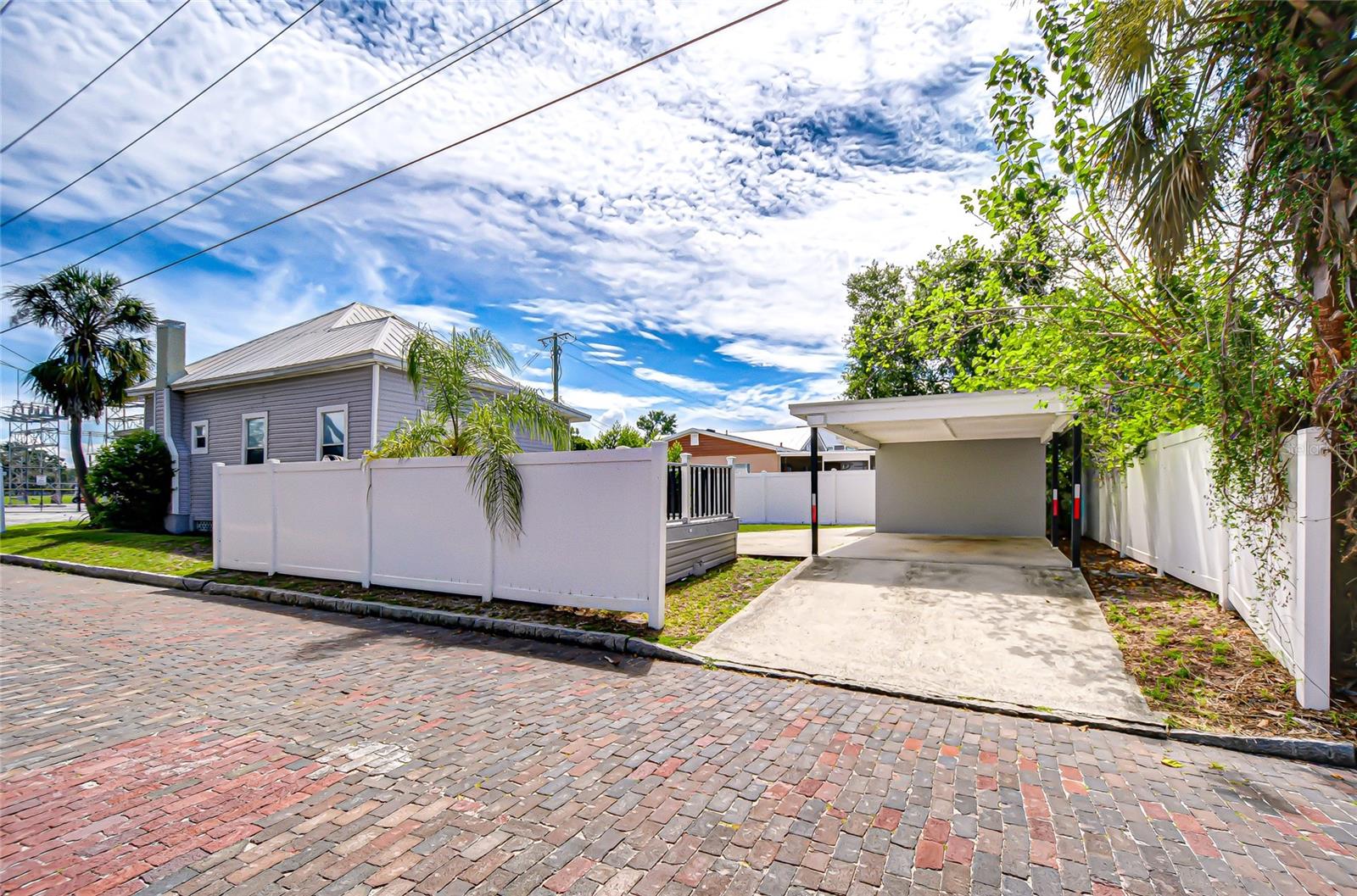3120 N WOODROW AVE, TAMPA, FL, 33603