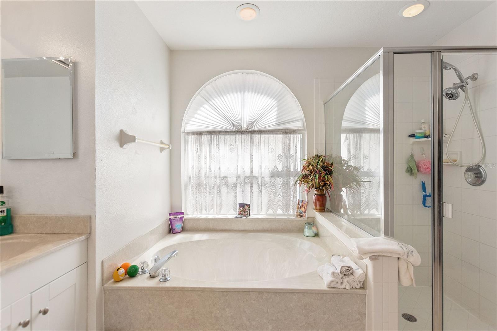 963 DOWNING CIR, DAVENPORT, FL, 33897