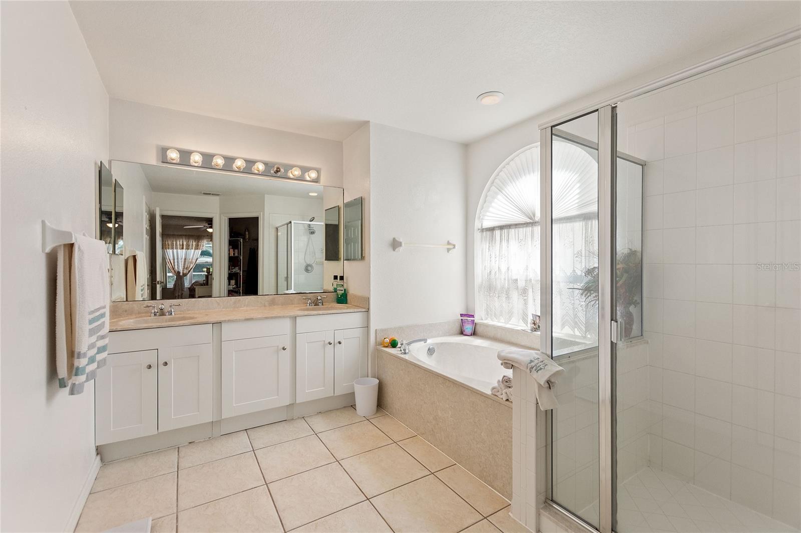 963 DOWNING CIR, DAVENPORT, FL, 33897