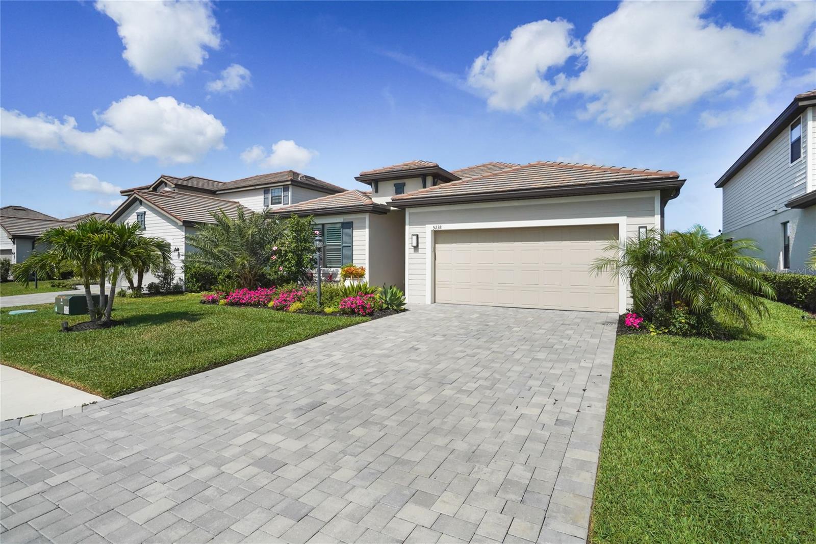 5238 CORAL REEF WAY, BRADENTON, FL, 34211