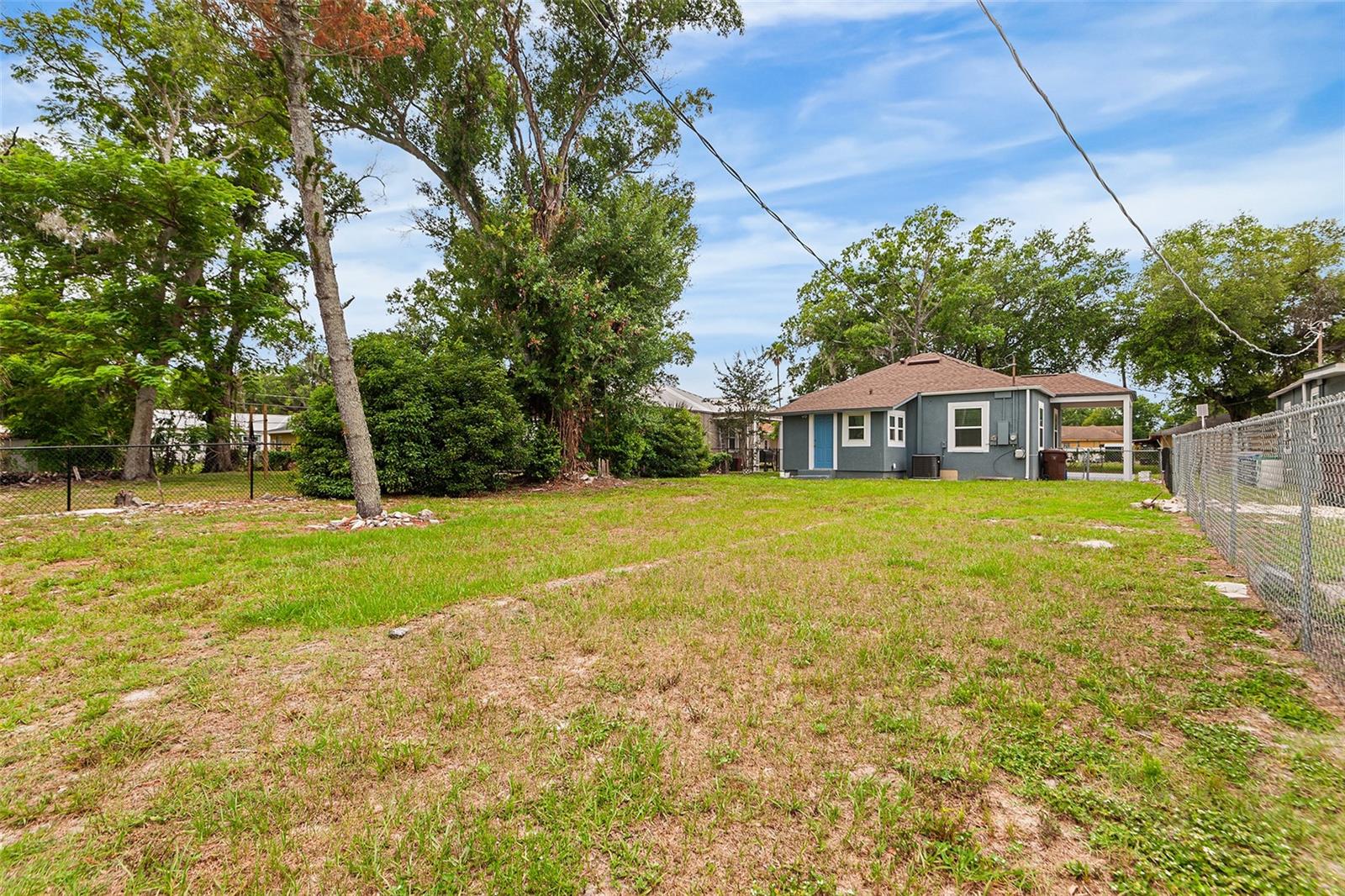 807 NW 1ST AVE, MULBERRY, FL, 33860