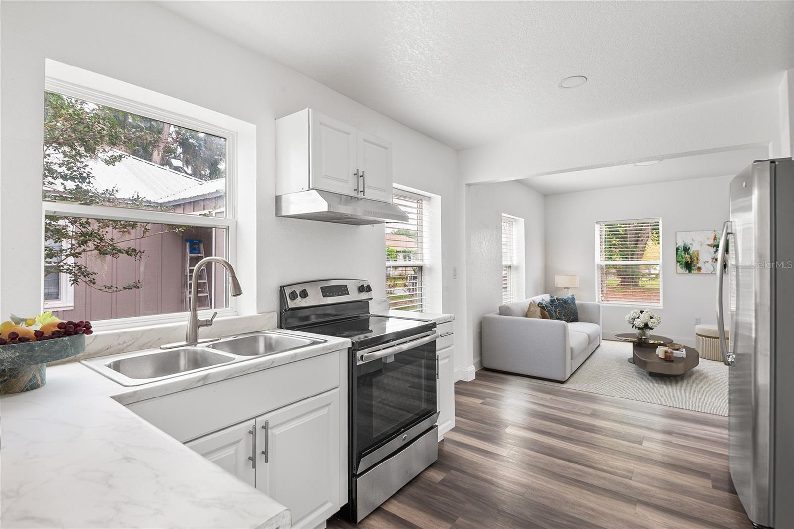 807 NW 1ST AVE, MULBERRY, FL, 33860