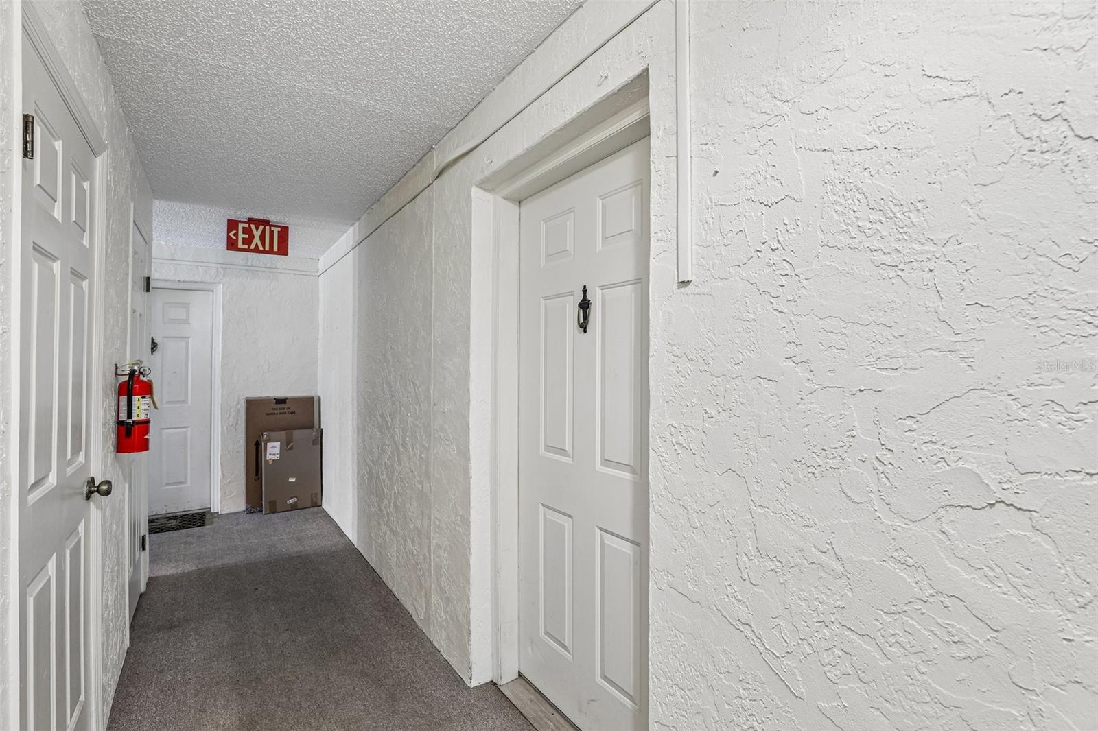 100 E OAK TERRACE DR #D2, LEESBURG, FL, 34748