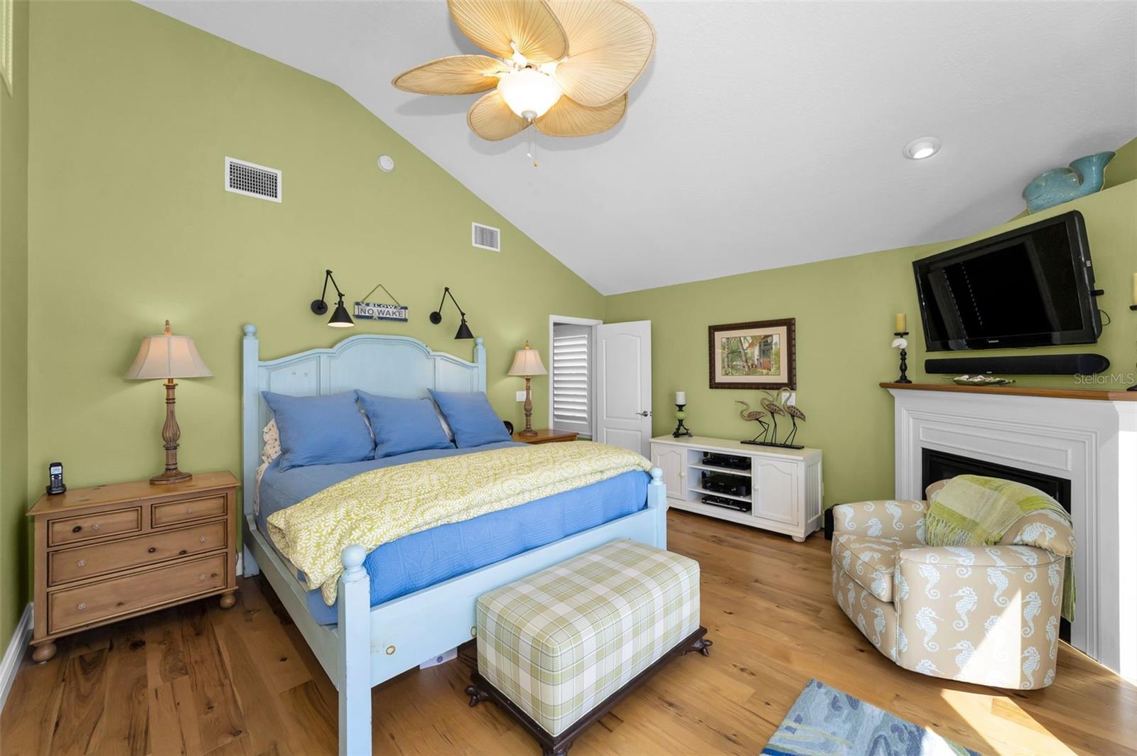 13303 GULF LN, MADEIRA BEACH, FL, 33708