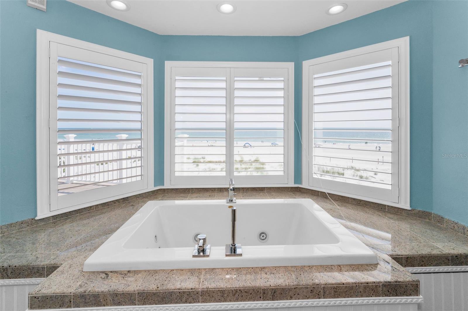 13303 GULF LN, MADEIRA BEACH, FL, 33708