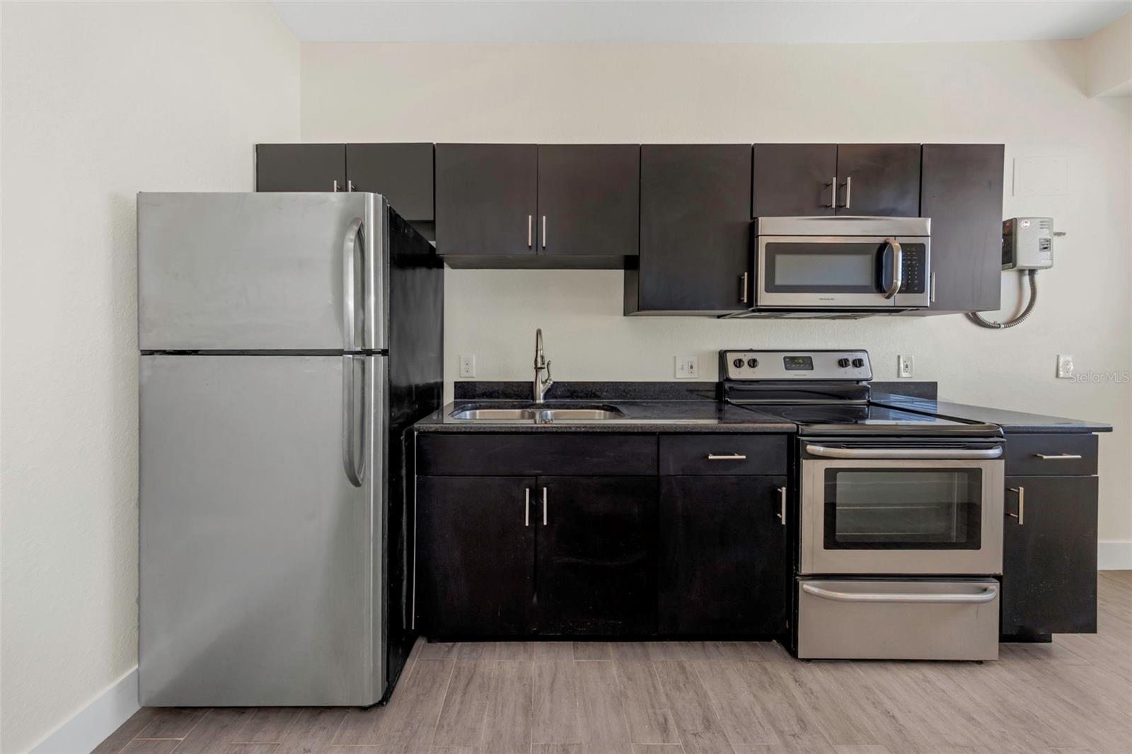 409 8TH ST N #8, ST PETERSBURG, FL, 33701