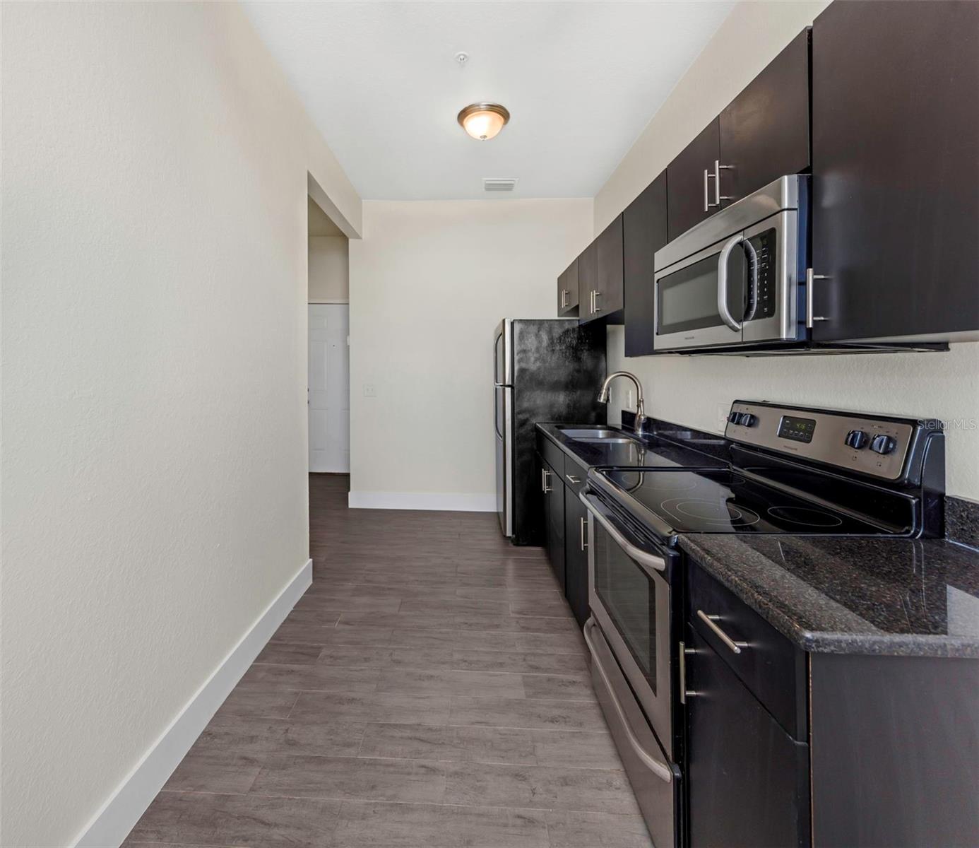 409 8TH ST N #8, ST PETERSBURG, FL, 33701