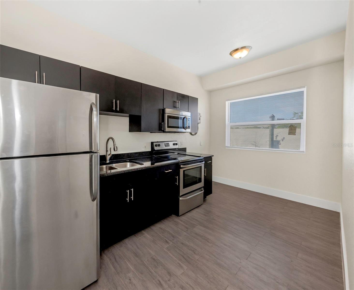 409 8TH ST N #8, ST PETERSBURG, FL, 33701