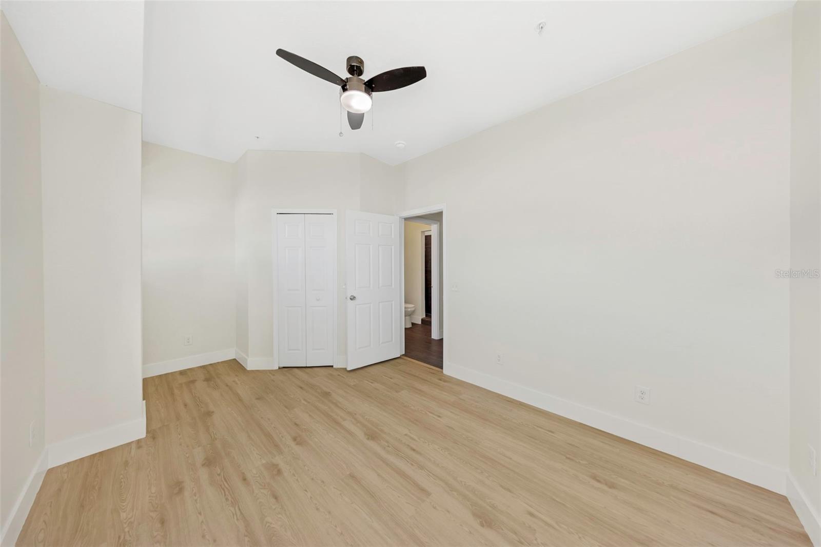 409 8TH ST N #8, ST PETERSBURG, FL, 33701