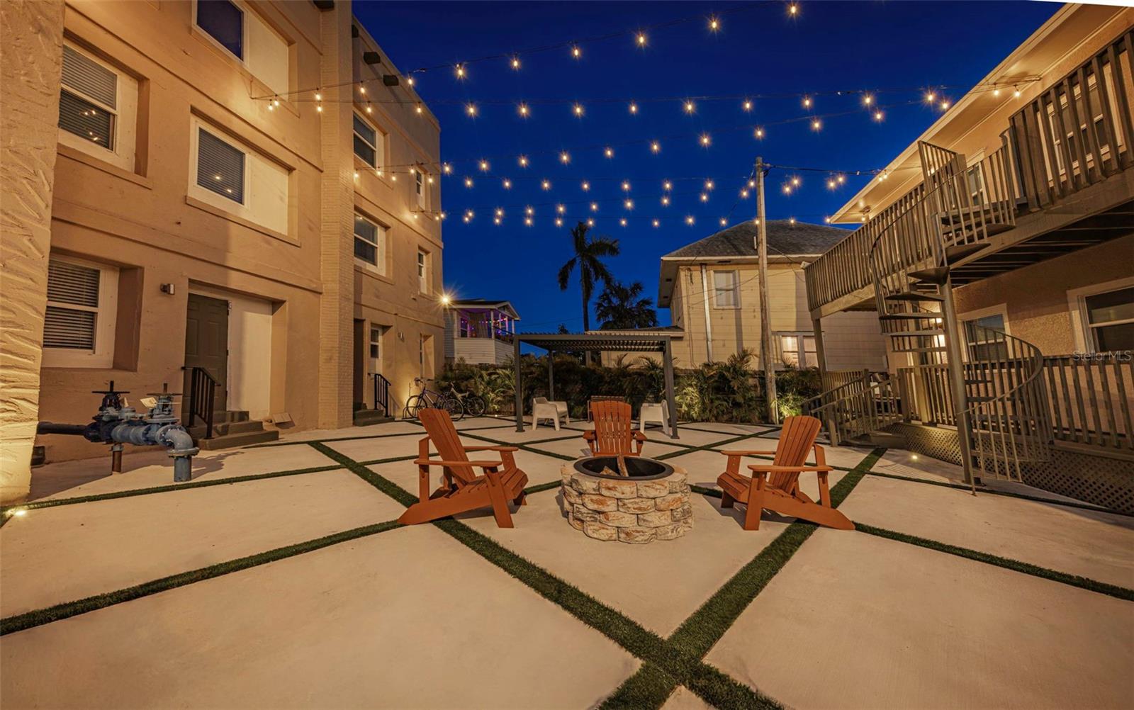 409 8TH ST N #8, ST PETERSBURG, FL, 33701