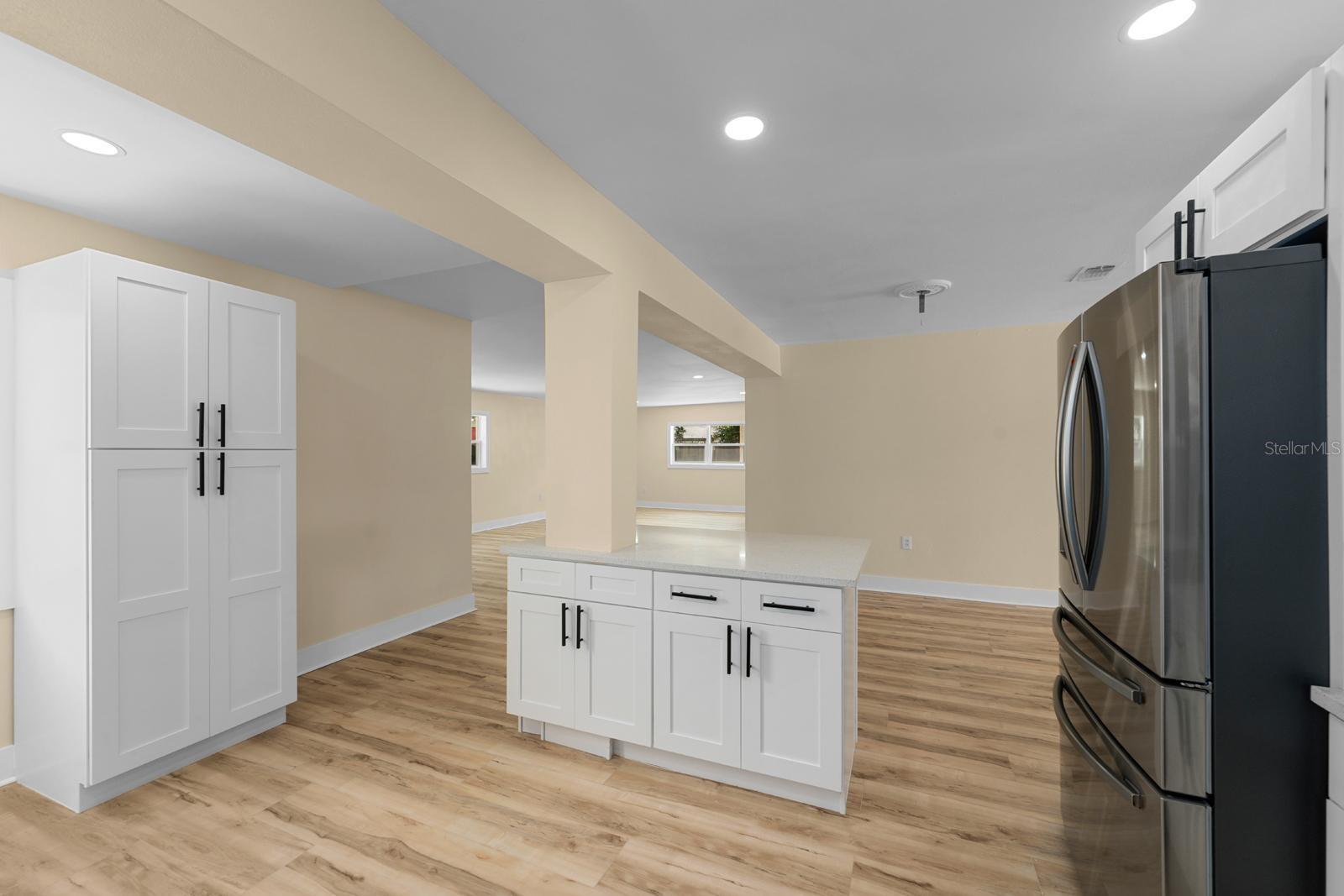 10707 N ROME AVE, TAMPA, FL, 33612