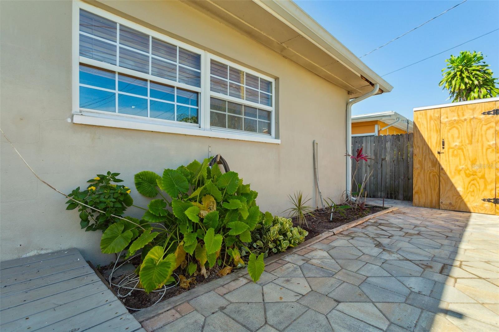 2132 GREENBRIAR BLVD, CLEARWATER, FL, 33763