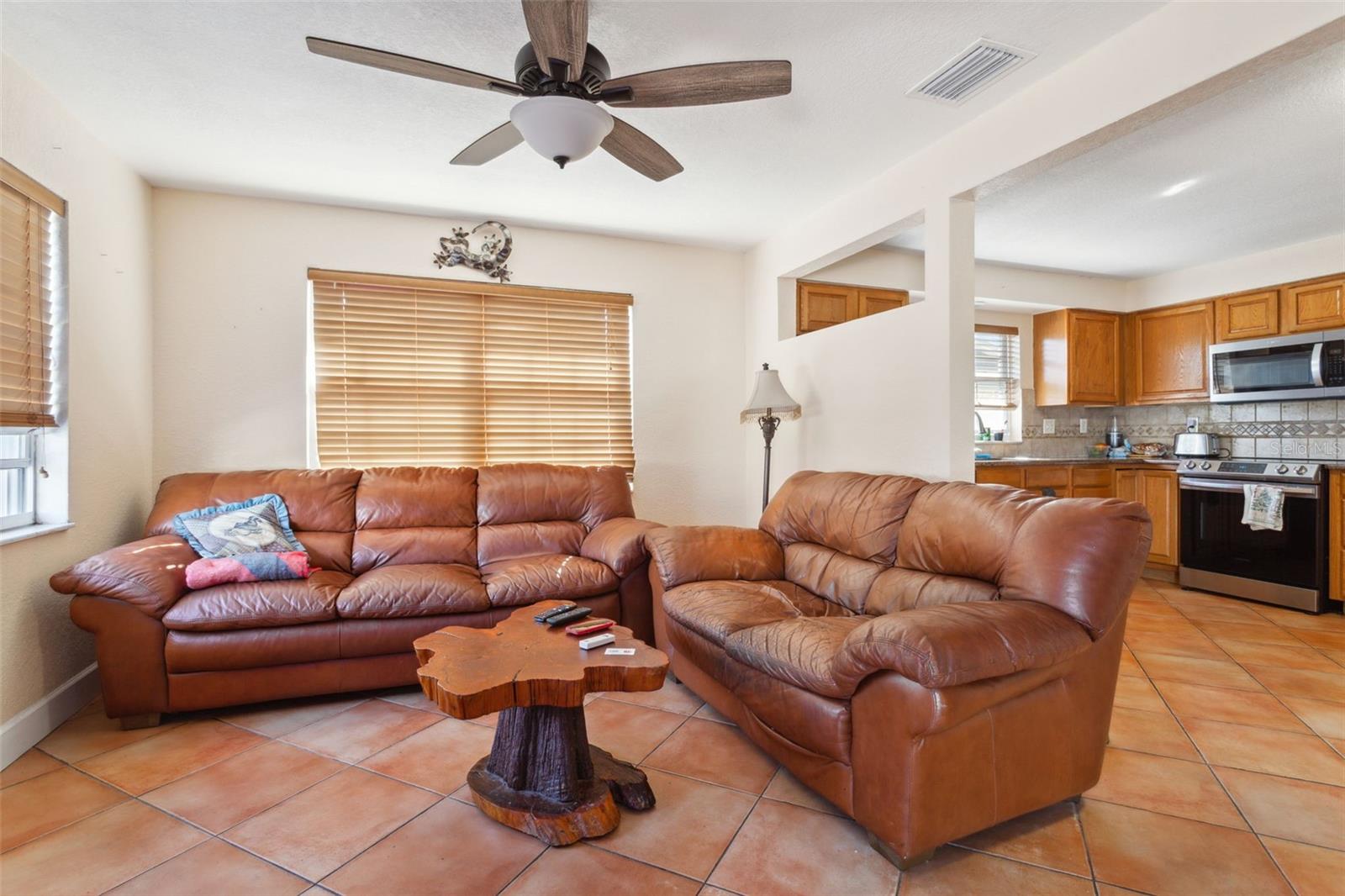 2132 GREENBRIAR BLVD, CLEARWATER, FL, 33763