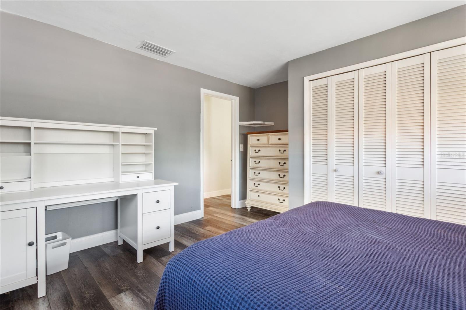 2132 GREENBRIAR BLVD, CLEARWATER, FL, 33763