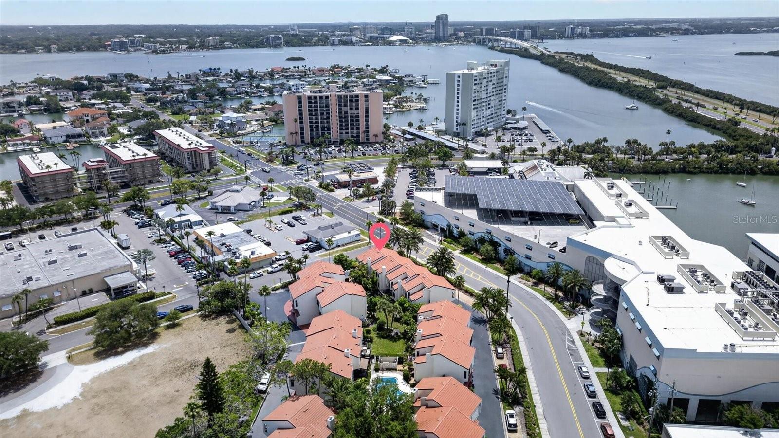 240 WINDWARD PSGE #1004, CLEARWATER BEACH, FL, 33767