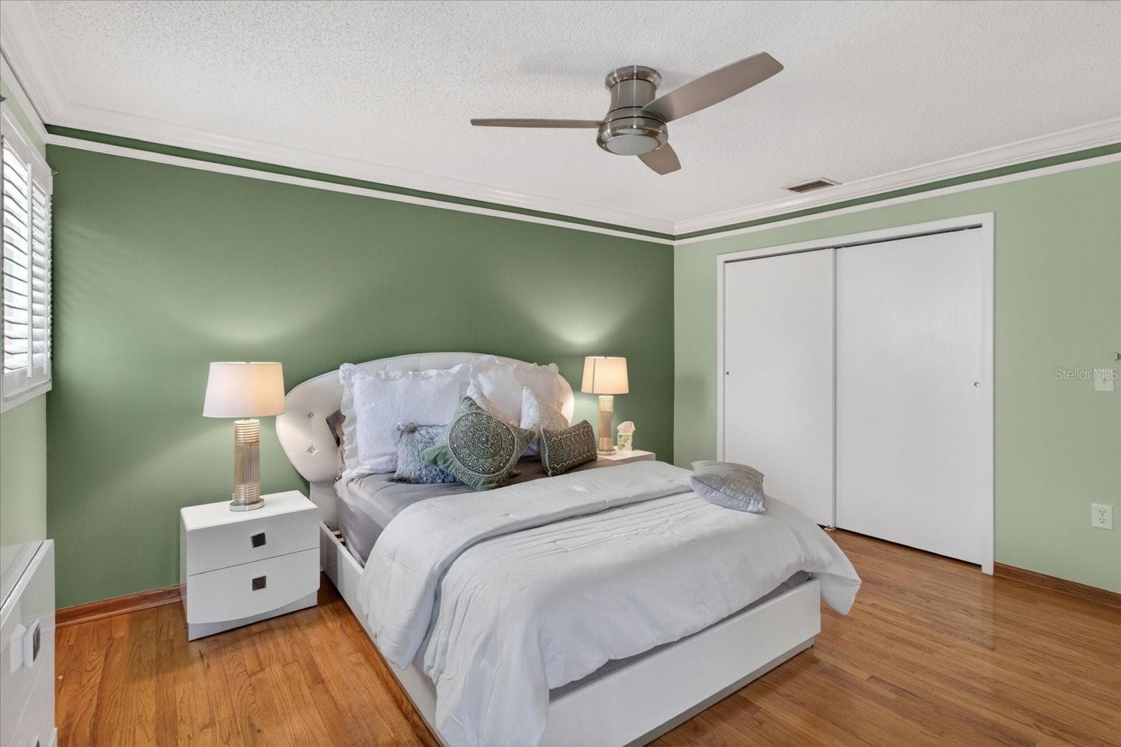 240 WINDWARD PSGE #1004, CLEARWATER BEACH, FL, 33767