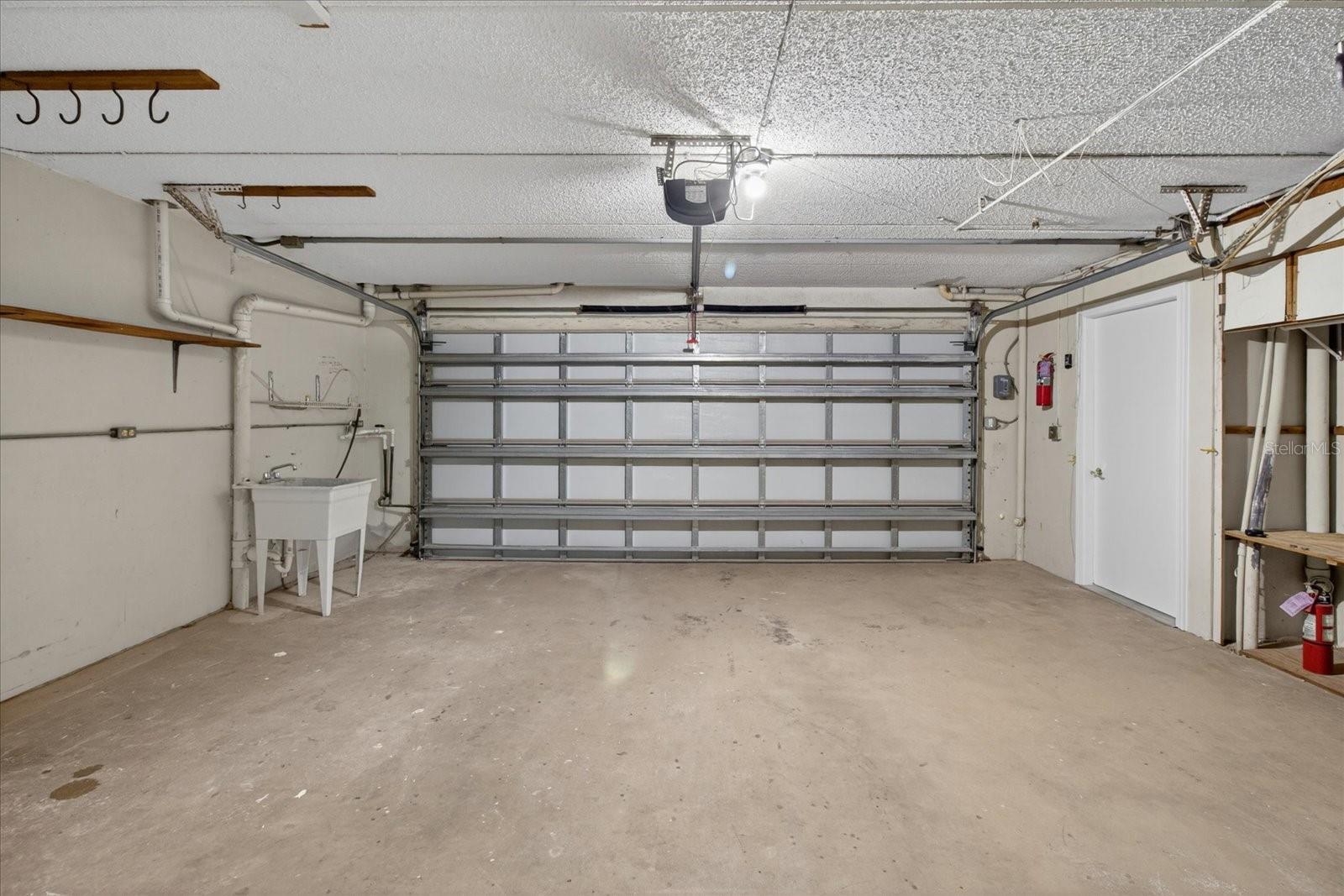 240 WINDWARD PSGE #1004, CLEARWATER BEACH, FL, 33767