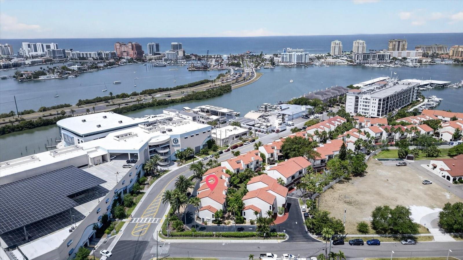 240 WINDWARD PSGE #1004, CLEARWATER BEACH, FL, 33767