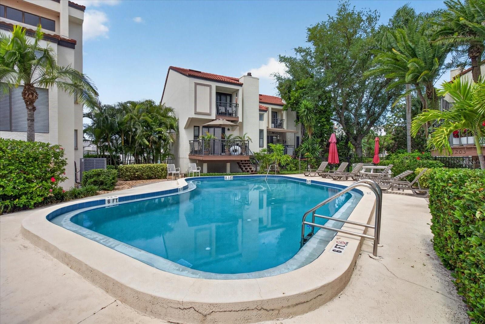 240 WINDWARD PSGE #1004, CLEARWATER BEACH, FL, 33767