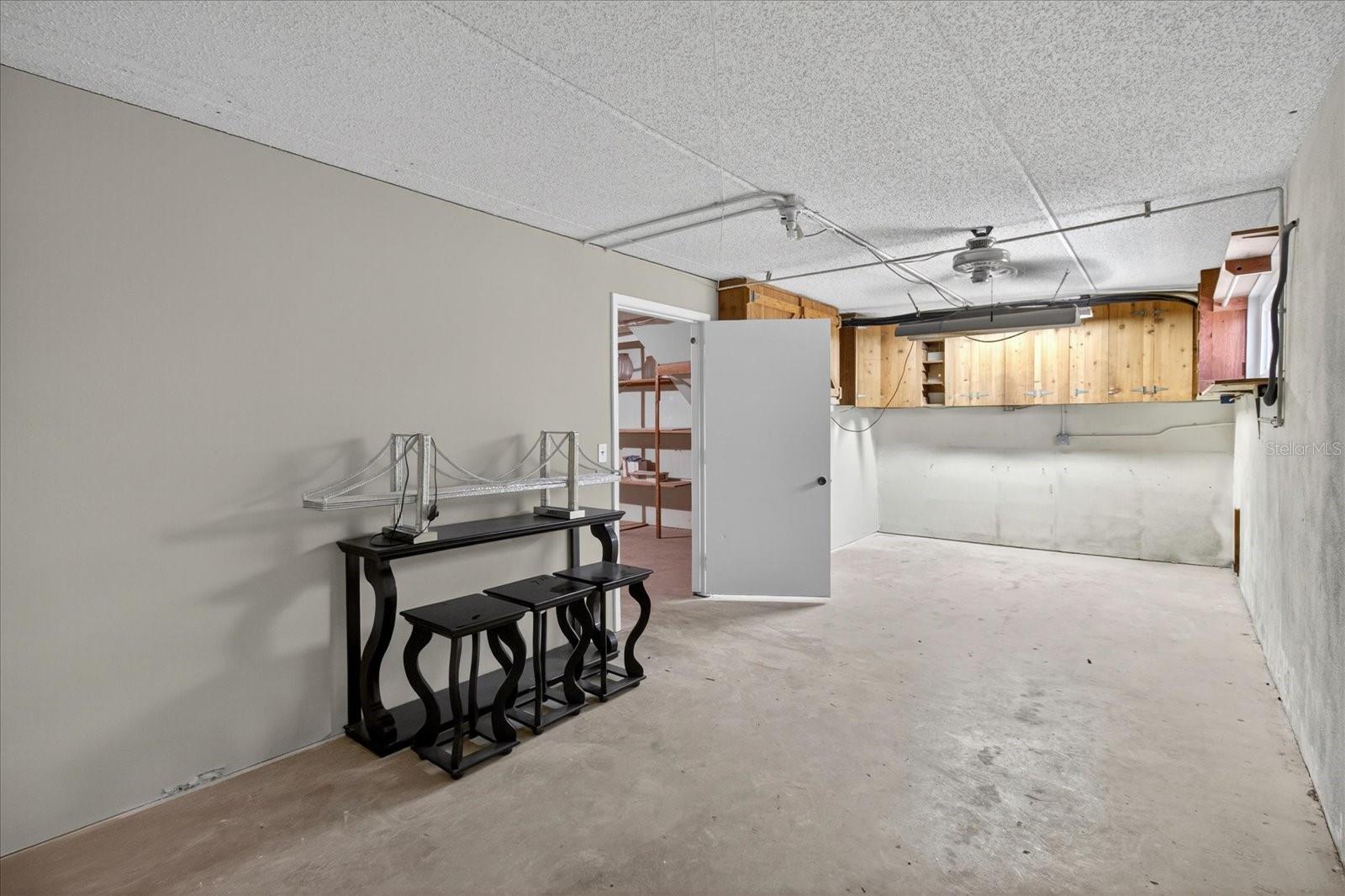 240 WINDWARD PSGE #1004, CLEARWATER BEACH, FL, 33767