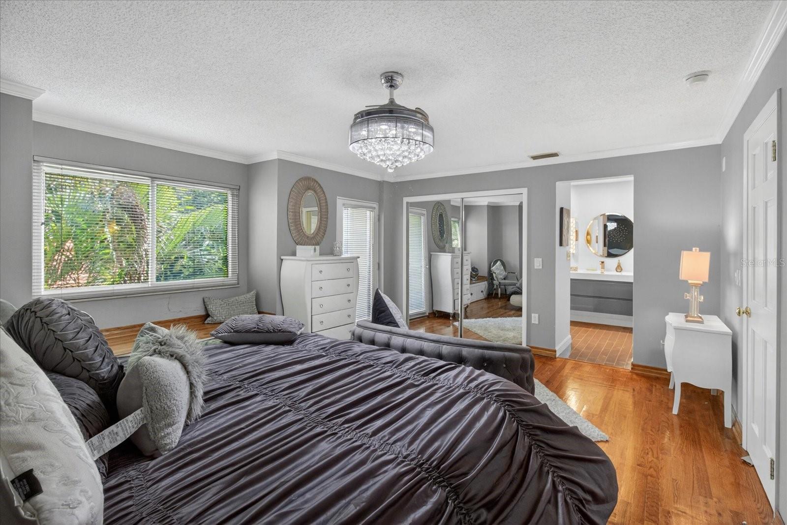 240 WINDWARD PSGE #1004, CLEARWATER BEACH, FL, 33767
