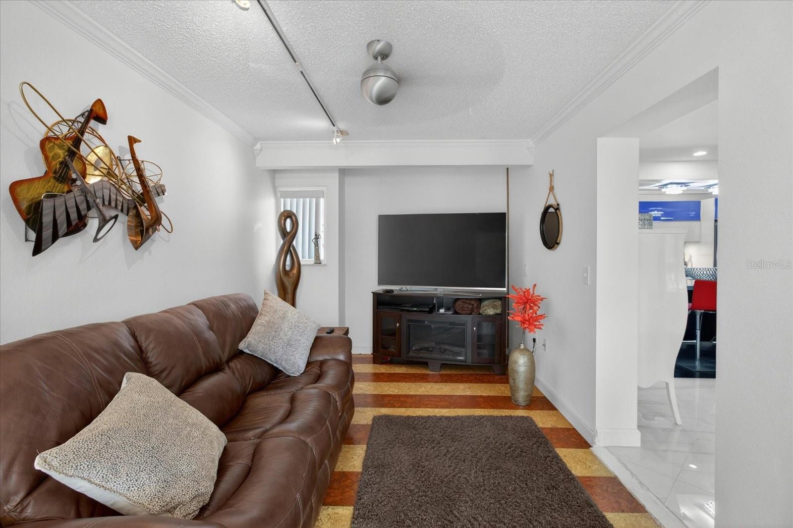 240 WINDWARD PSGE #1004, CLEARWATER BEACH, FL, 33767