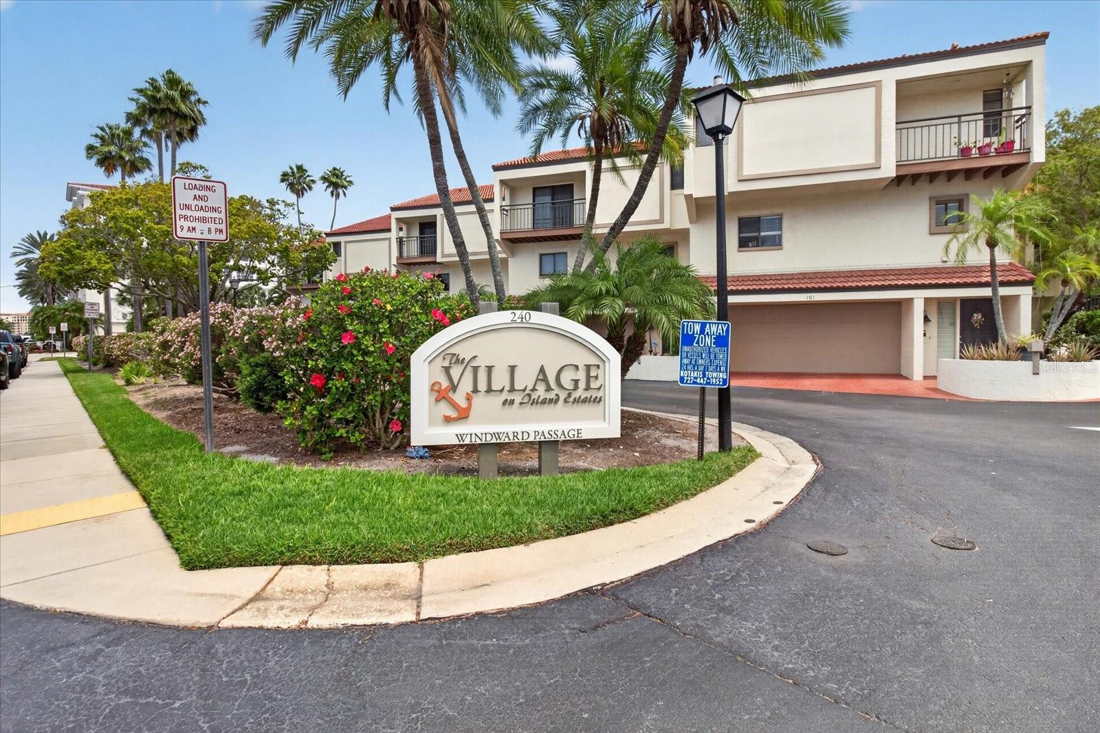 240 WINDWARD PSGE #1004, CLEARWATER BEACH, FL, 33767