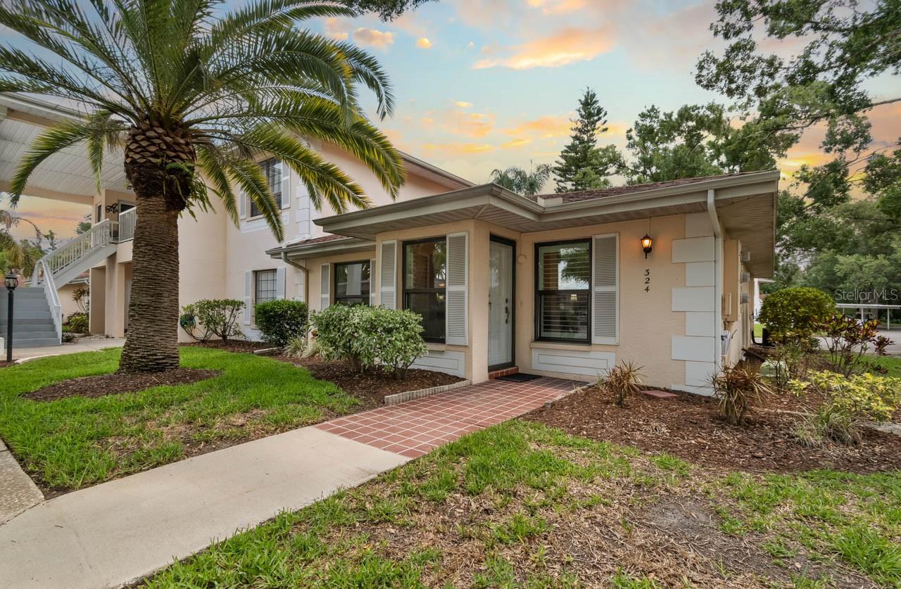 324 KELSEY WAY #4, SUN CITY CENTER, FL, 33573