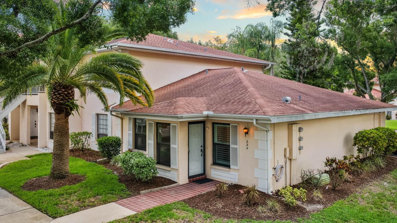 324 KELSEY WAY #4, SUN CITY CENTER, FL, 33573