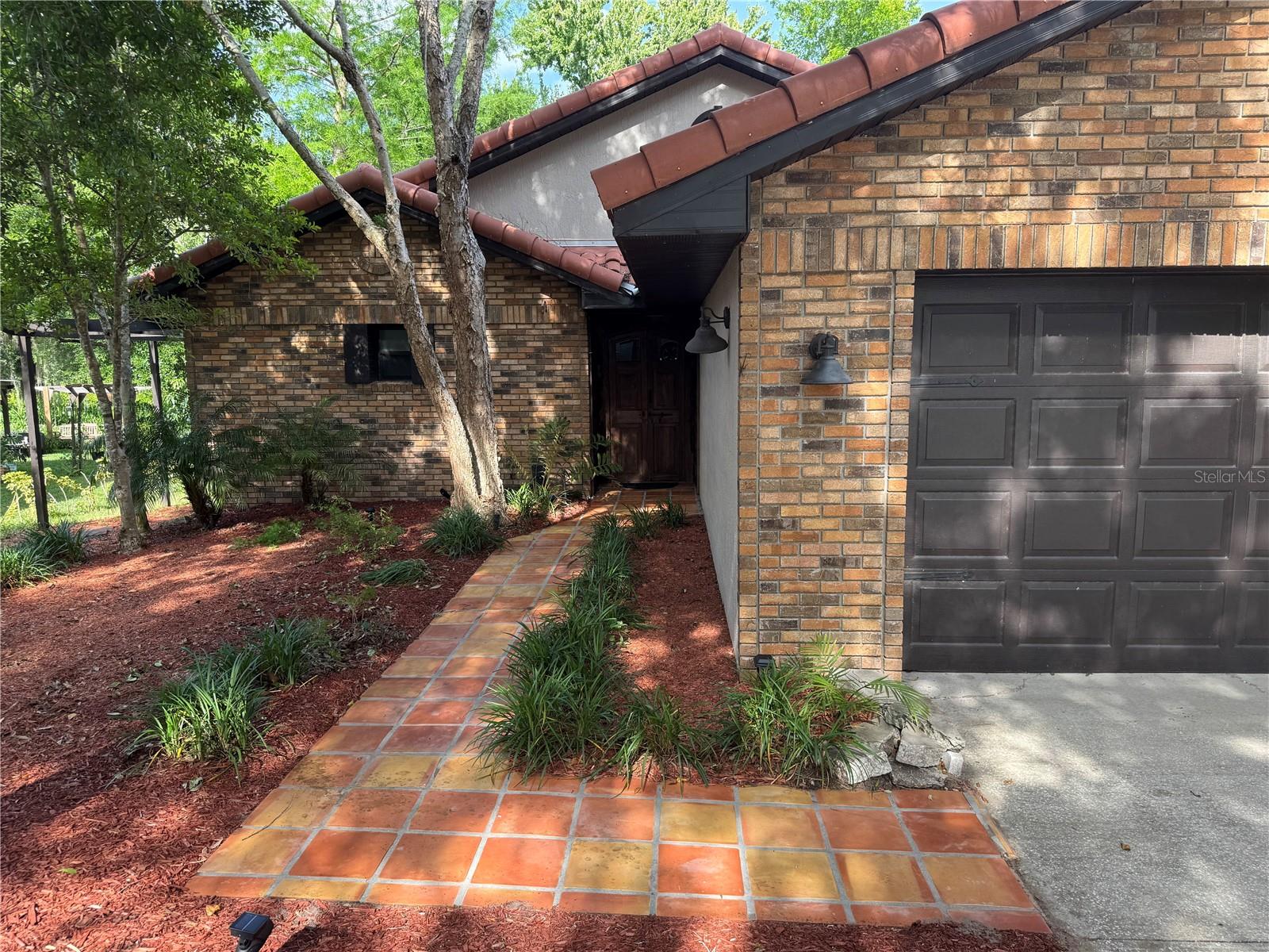 39 FOREST LN, EUSTIS, FL, 32726