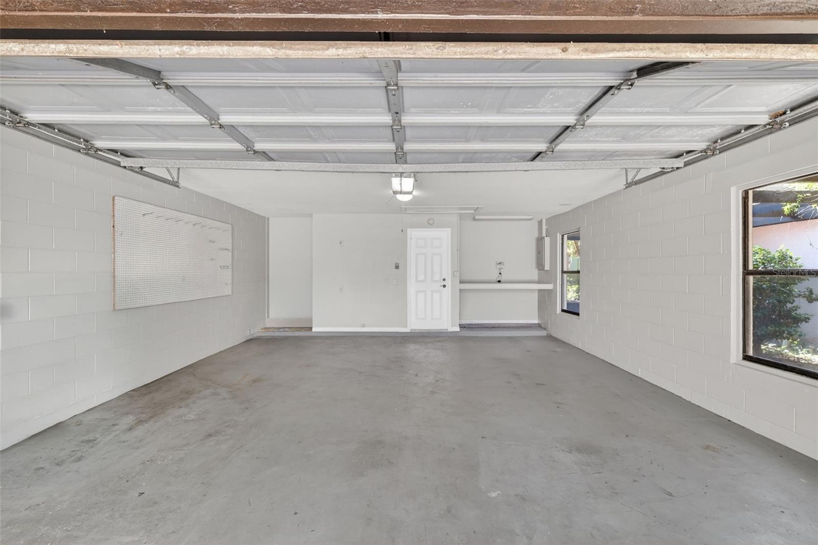 39 FOREST LN, EUSTIS, FL, 32726