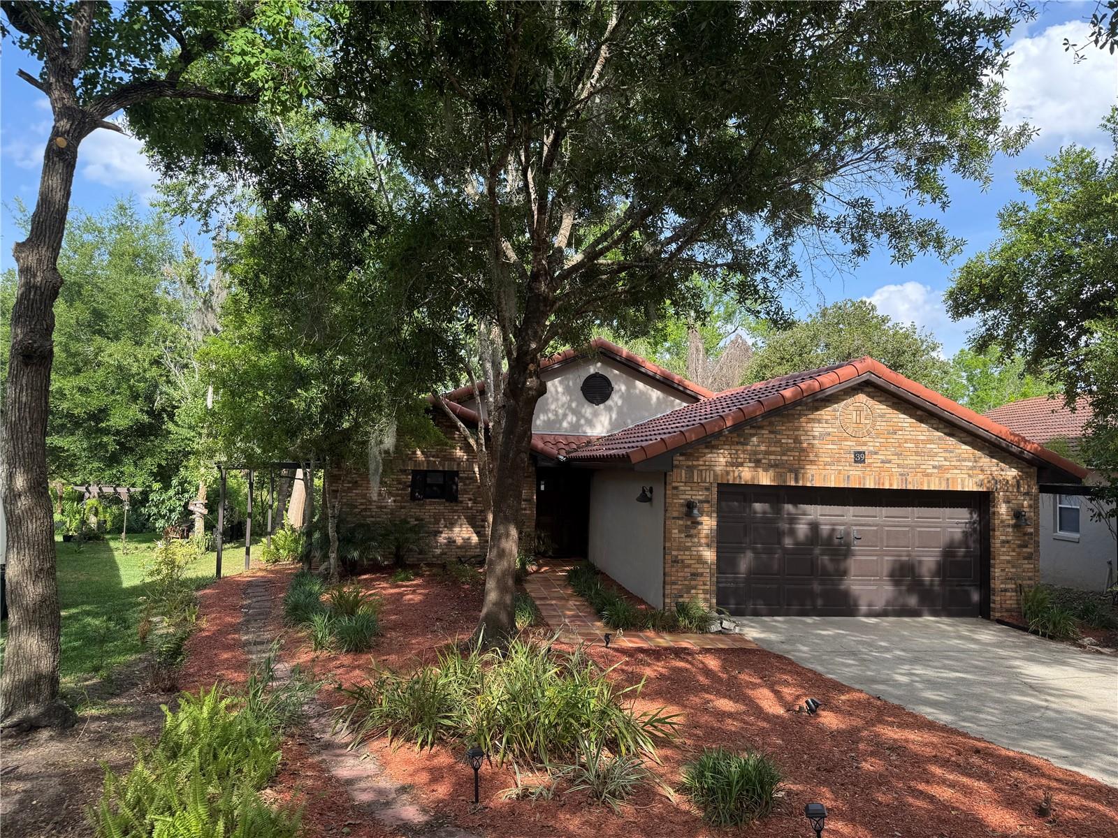 39 FOREST LN, EUSTIS, FL, 32726